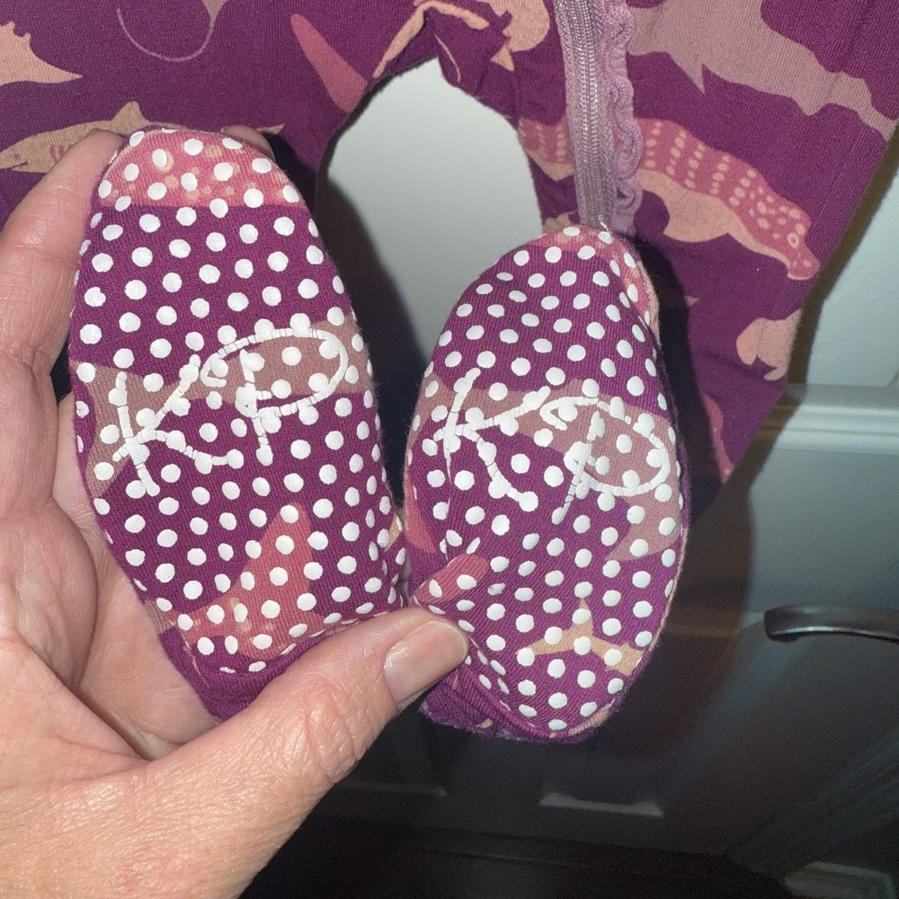 Kickee Pants Bamboo Footed Sleeper One Piece Size 9-12 Months Purple Shark Print - Picture 4 of 4
